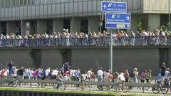 Rundkurs der Deutschland-Tour auf der Stadtautobahn, Zuschauer (2006) (Foto: Imago/BeckerBedel)