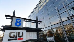 Das Verwaltungsgebäude der städtischen Gesellschaft für Innovation und Unternehmensförderung (GIU) in Saarbrücken (Foto: Imago/BeckerBredel)