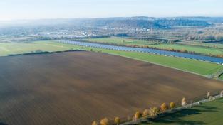 Auf dem Linslerfeld bei Überherrn will SVOLT eine Batteriefabrik errichten (Foto: IMAGO / BeckerBredel)