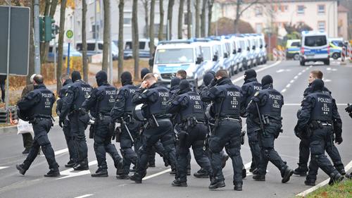 GdP Saarland fordert Stadionverbote für Problem-Fußballfans