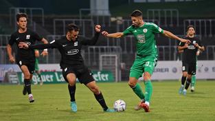 Silas Schwarz (Schott Mainz) und Philipp Hoffmann (FC 08 Homburg). (Foto: IMAGO / Fussball-News Saarland)