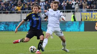 Tim Civeija (1. FC Saarbrücken), Lukas Kluenter (SV Waldhof Mannheim) (Foto: IMAGO / Fussball-News Saarland)