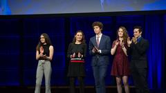 Auftritt der Jugendjury: Annika Guilpain, Johannes Karger, Maurice Kuntz, Léane Montana und Lotte Pauly.... (Foto: Pasquale D'Angiolillo)