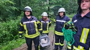 Die Feuerwehr St. Ingbert rettete mehrere ausgesetzte Kaninchen (Foto: Jochen Schneider, Feuerwehr St. Ingbert)