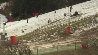 In den Vogesen ist in dem Skigebiet Geradmer kaum Schnee gefallen (Foto: SR Fernsehen)
