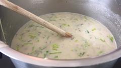 Zubereitung getrüffelte Kartoffelsuppe (Foto: SR/Barbara Grech)