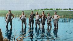 Marineinfanteristen des 41ème Régiment de Mitrailleurs de l’Infanterie Coloniale in den überschwemmten Wiesen nahe der Redoute 117. Sie unterstützten die eigens für die Ligne Maginot Aquatique gegründete „Compagnie de la mise en oeuvre des inondations“ („Flutungs-Kompanie“). (Foto: Collection FIAT)