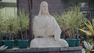 Meditierende Jesusstatue (Foto: SR)
