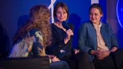 Regisseurin Helena Hufnagel und Hauptdarstellerin Luise Heyer bei den Mitternacht-Talks am Donnerstag (v.l.n.r.) (Foto: Pasquale D'Angiolillo)