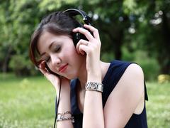 Musik mit Kopfhörern hören (Foto: pixabay)