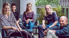 v.l.n.r. Lola Klamroth, Ole Lagerpusch, Leslie Malton, Cristin König (Regie), Thomas Balou Martin (Foto: SR/Fahri Sarimese)