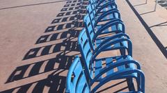 Die blauen Stühle an der Promenade des Anglais (Foto: Maria C. Schmitt)