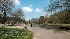 Spaziergang im DfG mit sicherer Distanz (Foto: SR/Sebastian Knöbber)