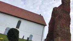 Der Turm der Alten Kirche auf Pellworm (Foto: SR)