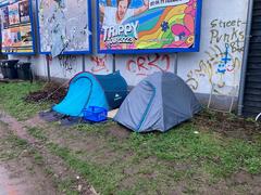 Die letzten beiden Zelte an der Westspange (Foto: SR/Lisa Krauser)