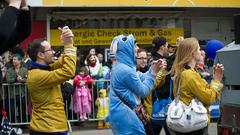 Der Rosenmontagsumzug in Saarbrücken Burbach am 27.02.2017 (Foto: Pasquale D'Angiolillo)