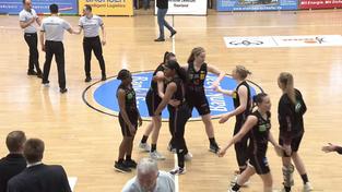 Die Damen der Saarlouiser Royals nach dem Sieg im zweiten Playoff-Viertelfinale (Foto: SR Fernsehen)