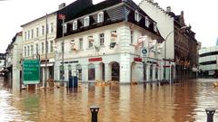 Jahrhunderthochwasser 1993: St. Johanner Markt in Saarbrücker Innenstadt überflutet (Foto: Privat/Hans-Jürgen Hartmann)