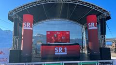 Saarland Skiopening 2022: SR 1 Bühne mit DJ Eric Dessloch (Foto: SR 1 / Elena Oberhauser)