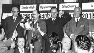 Die Vorsitzenden der Saar-Parteien nach der Volksabstimmung (Foto: dpa)