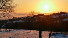 Sonnenuntergang auf dem verschneiten Peterberg (Foto: Günter Gebel)