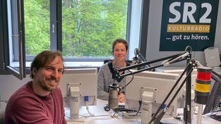 Sebastián Montes und Gabi Szarvas im SR 2-Studio (Foto: SR/Gabi Szarvas)