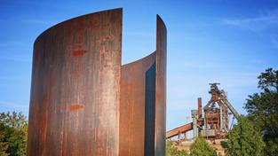 Richard Serra, Skulptur "View Point" in Dillingen (Foto: Stadt Dillingen/Heike Theobald)