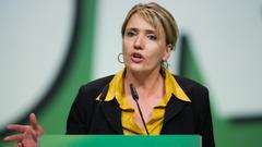 Simone Peter auf dem Bundesparteitag der Grünen 2013 (Foto: dpa) (Foto: dpa)