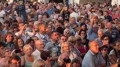 SommerAlm2017 - der Montagabend mit Night Fever (Foto: Paquale D'Angiolillo)