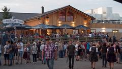 SommerAlm2017 - der Montagabend mit Night Fever (Foto: Paquale D'Angiolillo)