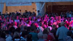 SommerAlm2017 - der Montagabend mit Night Fever (Foto: Paquale D'Angiolillo)