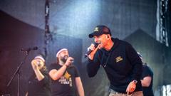 SommerAlm 2023: Der Samstagabend mit Krachleder (Foto: SR/Pasquale D'Angiolillo)