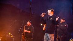 SommerAlm 2023: Der Samstagabend mit Krachleder (Foto: SR/Pasquale D'Angiolillo)