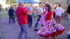 Eine Frau und ein Mann tanzen auf der SR 3 SommerAlm (Foto: Pasquale D'Angiolillo)