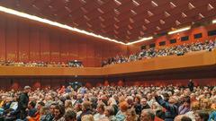 Heinz Rudolf Kunze und Verstärkung in der Congresshalle Saarbrücken (Foto: Christoph Borgans/ SR)