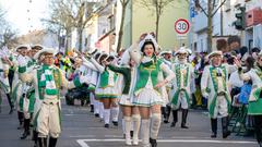 Der Rosenmontagsumzug 2023 in Burbach  (Foto: SR/Pasquale D'Angiolillo)