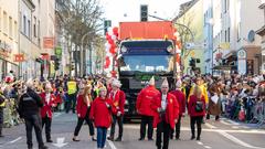 Der Rosenmontagsumzug 2023 in Burbach  (Foto: SR/Pasquale D'Angiolillo)