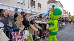 Der Rosenmontagsumzug 2023 in Burbach  (Foto: SR/Pasquale D'Angiolillo)