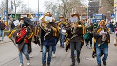 Eine Musikgruppe auf dem Umzug in Dillingen (Foto: Pasquale D'Angiolillo)