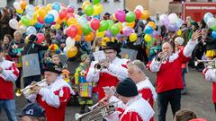 Der SR 3 Prunkwagen auf der närrischen Parade in Wiesbach  (Foto: SR/Pasquale D'Angiolillo)