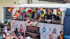 Der SR 3 Prunkwagen auf der närrischen Parade in Wiesbach  (Foto: SR/Pasquale D'Angiolillo)