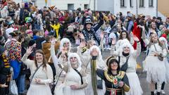 Der SR 3 Prunkwagen auf der närrischen Parade in Wiesbach  (Foto: SR/Pasquale D'Angiolillo)