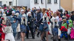 Der SR 3 Prunkwagen auf der närrischen Parade in Wiesbach  (Foto: SR/Pasquale D'Angiolillo)