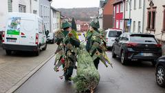 Die SR 3 Tannenbäume auf Geschenke-Tour (Foto: SR/Gina Kuhn)