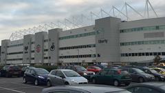 Stadien (Foto: Daniel Jax)