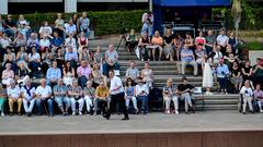 Stefan Gwildis und das Kreisjugendorchester Neunkirchen beim SR 3-Sommerkonzert auf den Bliesterrassen (Foto: SR/Dirk Guldner)