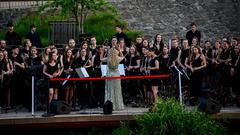 Stefan Gwildis und das Kreisjugendorchester Neunkirchen beim SR 3-Sommerkonzert auf den Bliesterrassen (Foto: SR/Dirk Guldner)