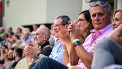 Stefan Gwildis und das Kreisjugendorchester Neunkirchen beim SR 3-Sommerkonzert auf den Bliesterrassen (Foto: SR/Dirk Guldner)