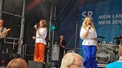 Die Abba Tribute Show am Tag der offenen Tür (Foto: SR/Raphael Klein)