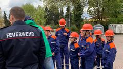 Die Jugendfeuerwehr beim Treffpunkt Ü-Wagen in Ormesheim (Foto: SR/Dorothee Scharner)